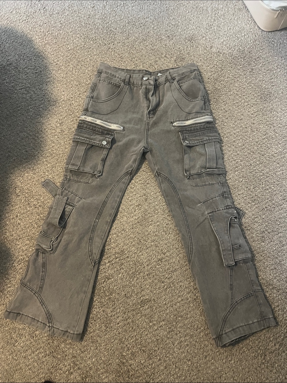 Men's Gray Cargo Pants with Multiple Utility Pockets